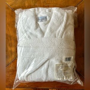 The Company Store Women’s White Cotton Terry Cloth Robe, Size S/M